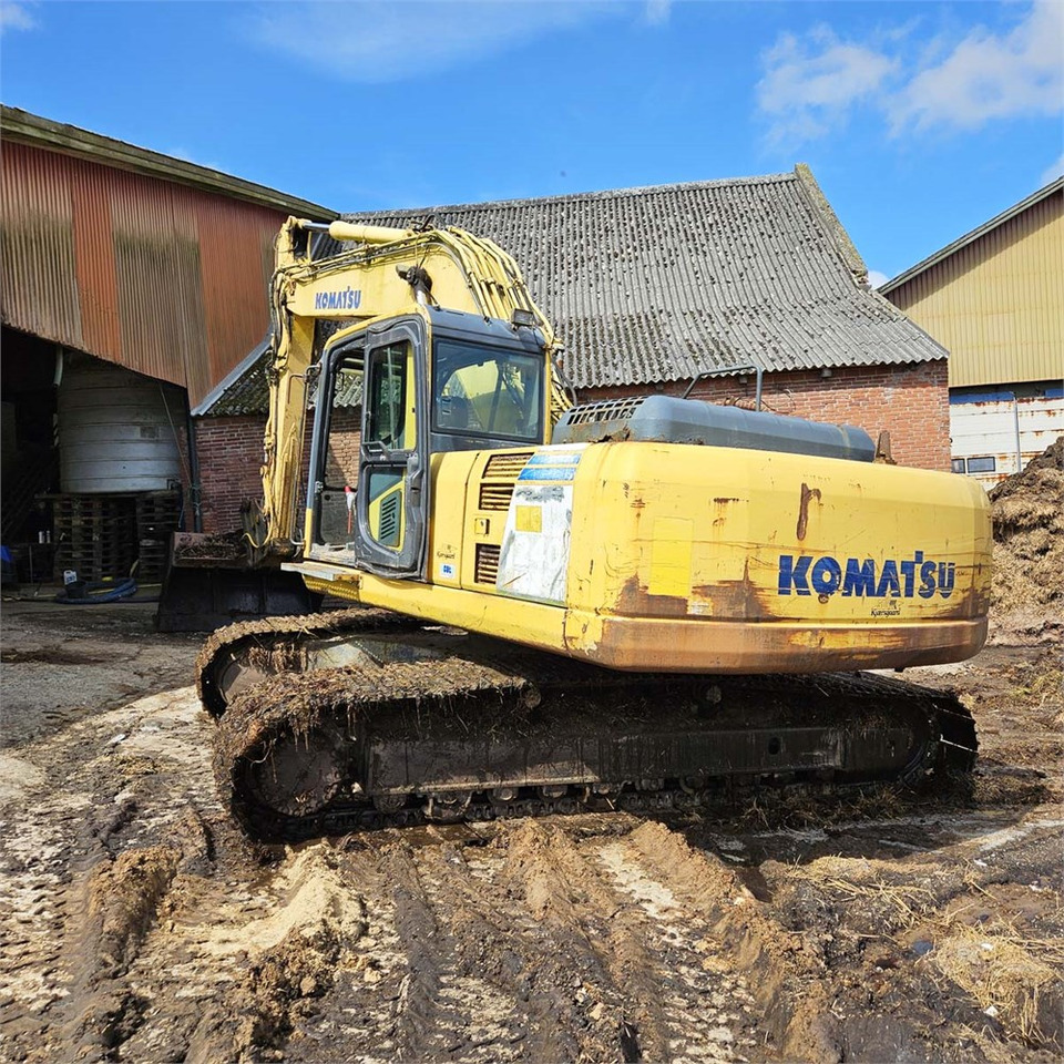 Komatsu PC240LC-8 - Pelle sur chenille: photos 2 Komatsu PC240LC-8 - Pelle sur chenille: photos 2