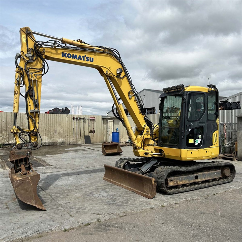 Komatsu PC88MR-8 - Mini pelle: photos 3 Komatsu PC88MR-8 - Mini pelle: photos 3