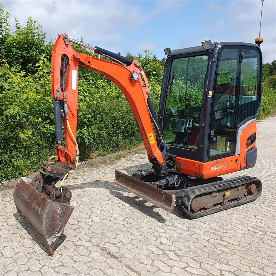 Kubota KX019-4 - Mini pelle: photos 4 Kubota KX019-4 - Mini pelle: photos 4