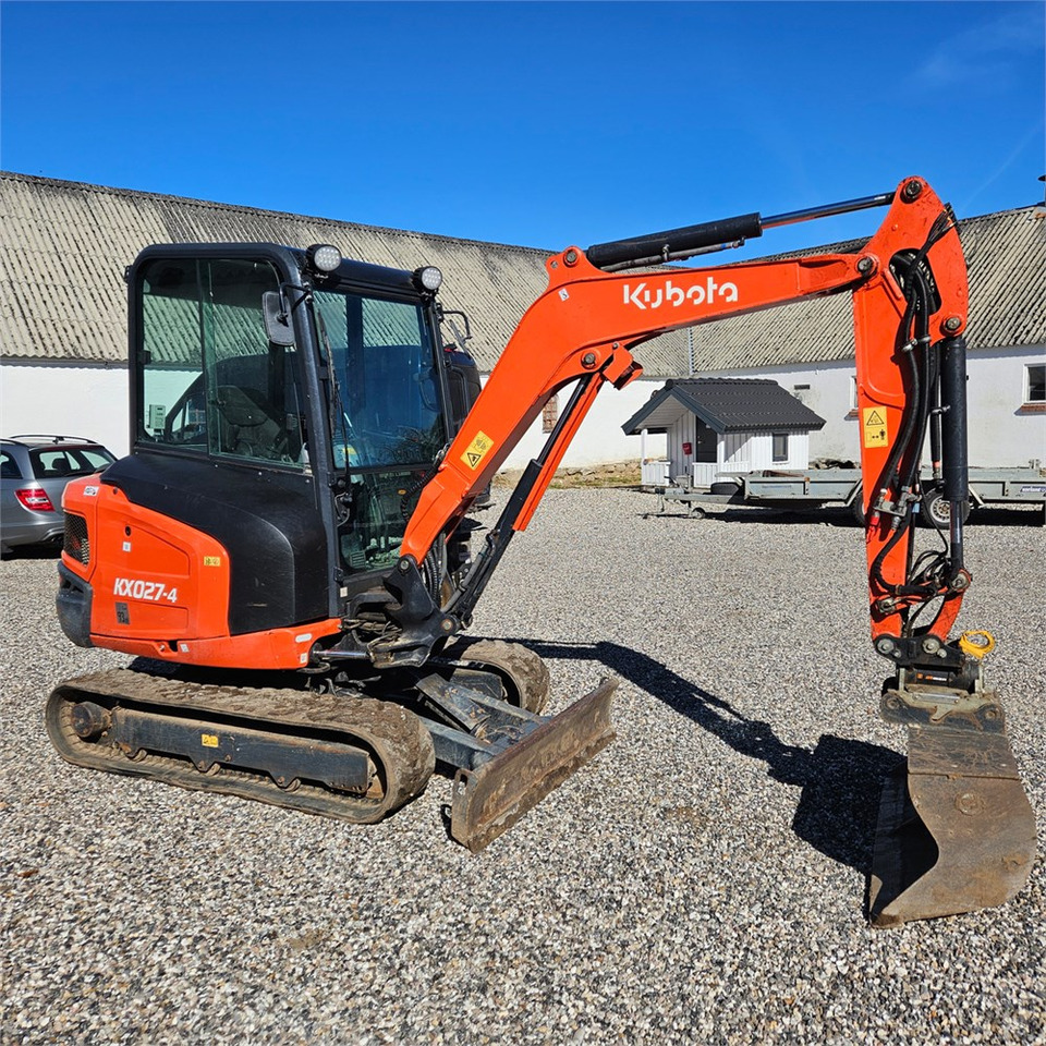 Kubota KX027-4 - Mini pelle: photos 1 Kubota KX027-4 - Mini pelle: photos 1