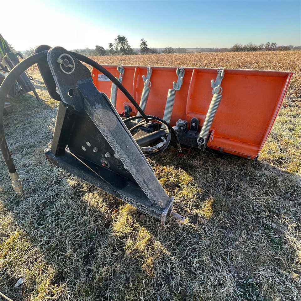 Limas SHL 150 - Tracteur agricole: photos 4 Limas SHL 150 - Tracteur agricole: photos 4