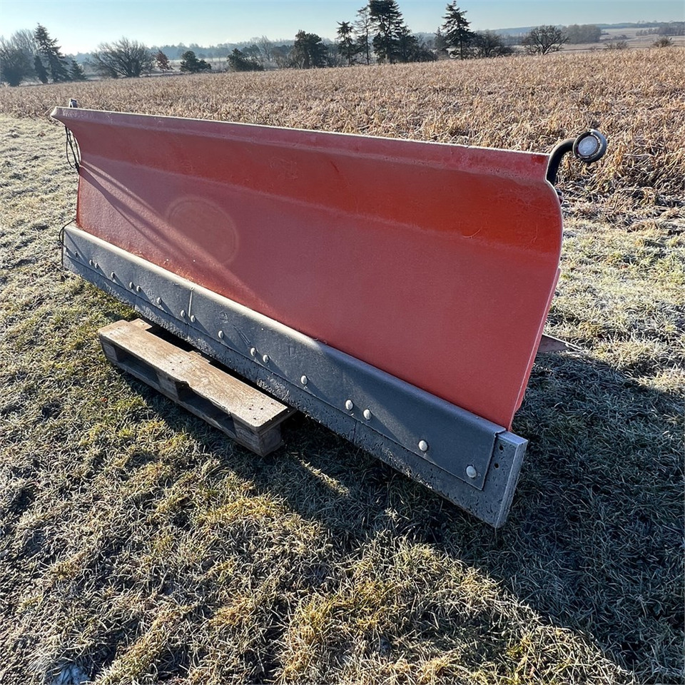 Limas SHL 300 - Tracteur agricole: photos 4 Limas SHL 300 - Tracteur agricole: photos 4