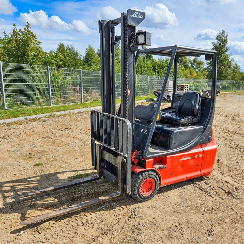 Linde E16 - Chariot élévateur: photos 1 Linde E16 - Chariot élévateur: photos 1