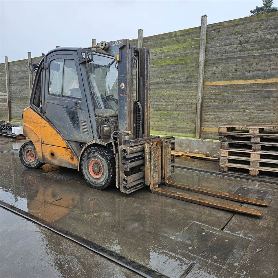 Linde H350 - Chariot élévateur: photos 2 Linde H350 - Chariot élévateur: photos 2