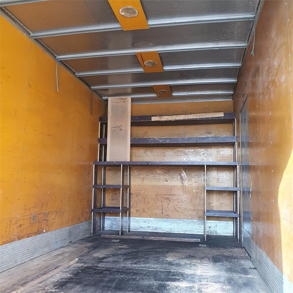Camion fourgon MAN LE10.180: photos 27