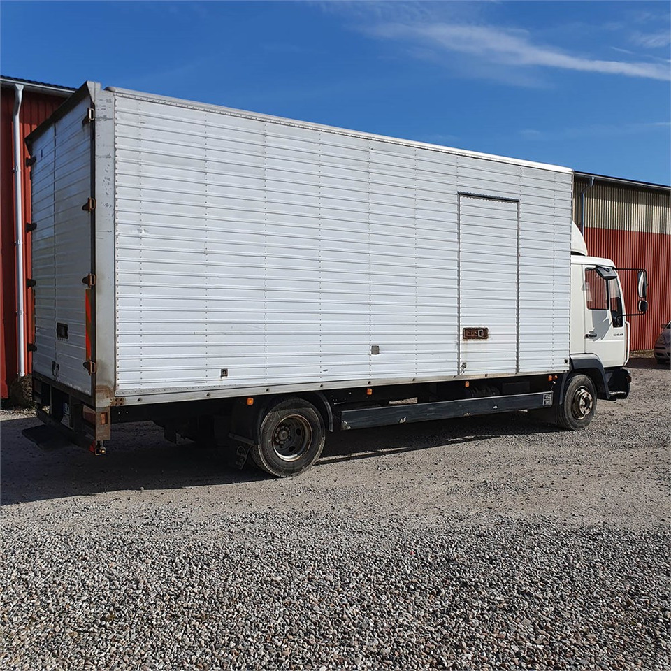 Camion fourgon MAN LE10.180: photos 9