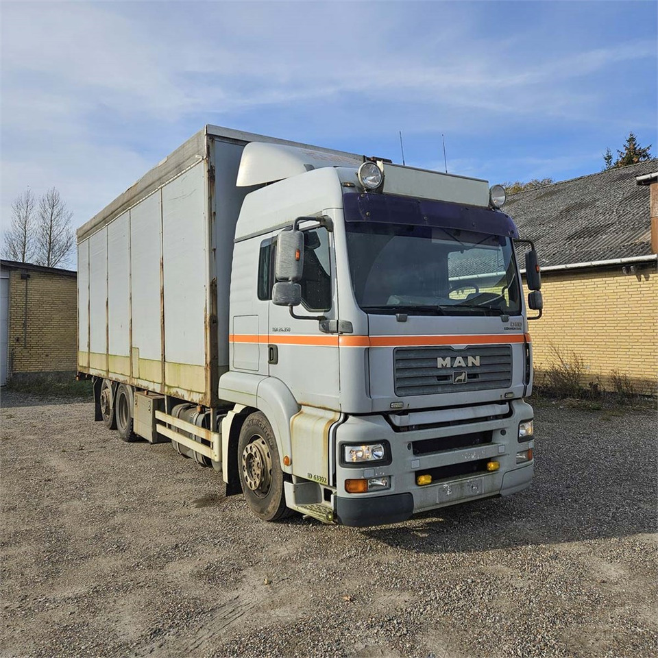 MAN Tg a 26.350 - Camion fourgon: photos 2 MAN Tg a 26.350 - Camion fourgon: photos 2