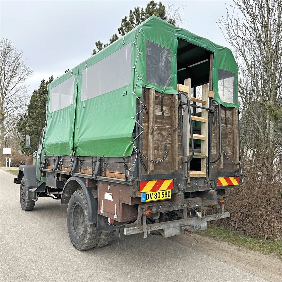 Magirus Deutz 125 A - Camion à rideaux coulissants: photos 4 Magirus Deutz 125 A - Camion à rideaux coulissants: photos 4