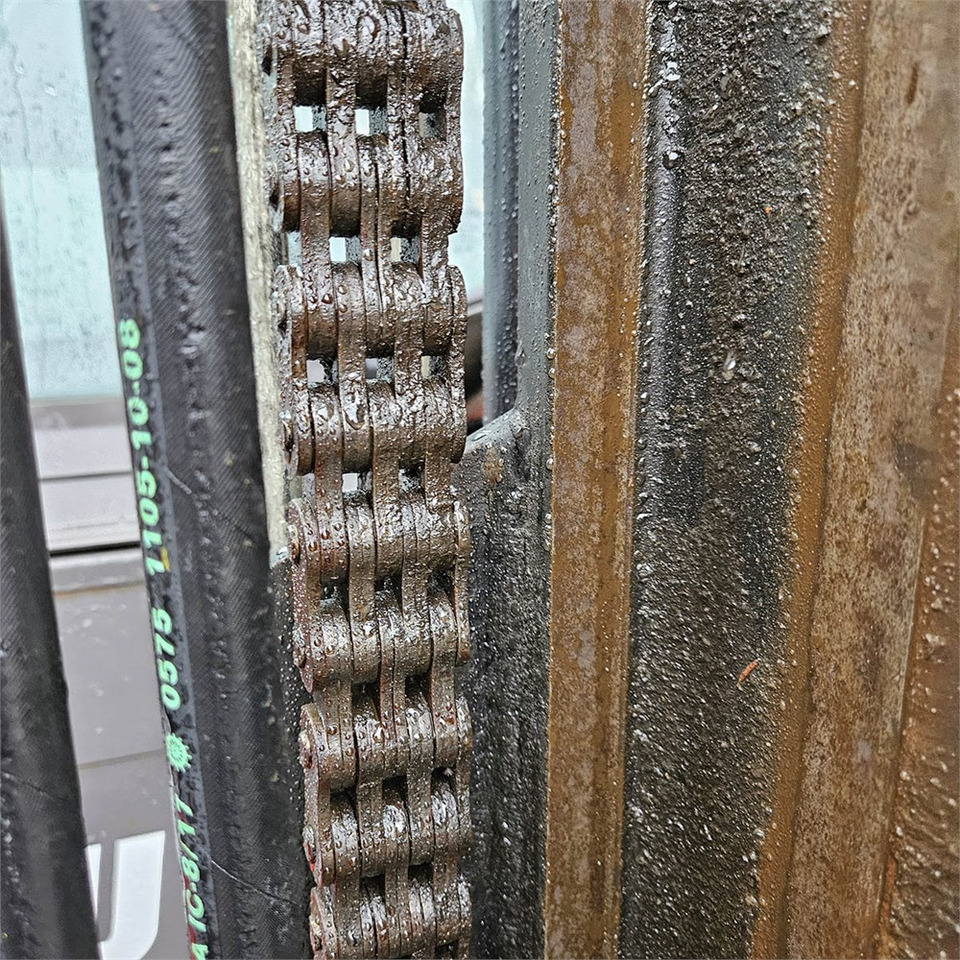 Chariot élévateur Manitou M 40-4 T: photos 24 Chariot élévateur Manitou M 40-4 T: photos 24