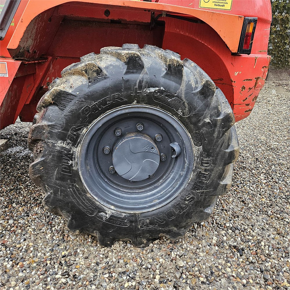 Chariot élévateur Manitou M 40-4 T: photos 28 Chariot élévateur Manitou M 40-4 T: photos 28