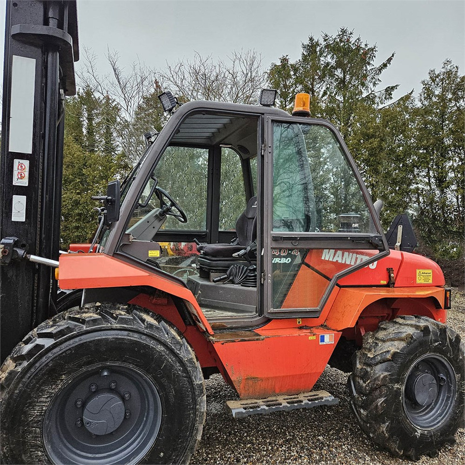 Chariot élévateur Manitou M 40-4 T: photos 11 Chariot élévateur Manitou M 40-4 T: photos 11
