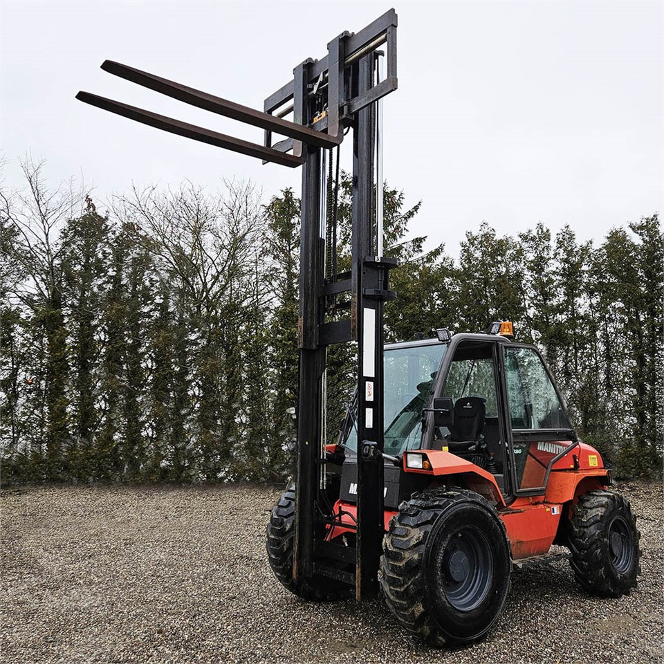 Chariot élévateur Manitou M 40-4 T: photos 6 Chariot élévateur Manitou M 40-4 T: photos 6