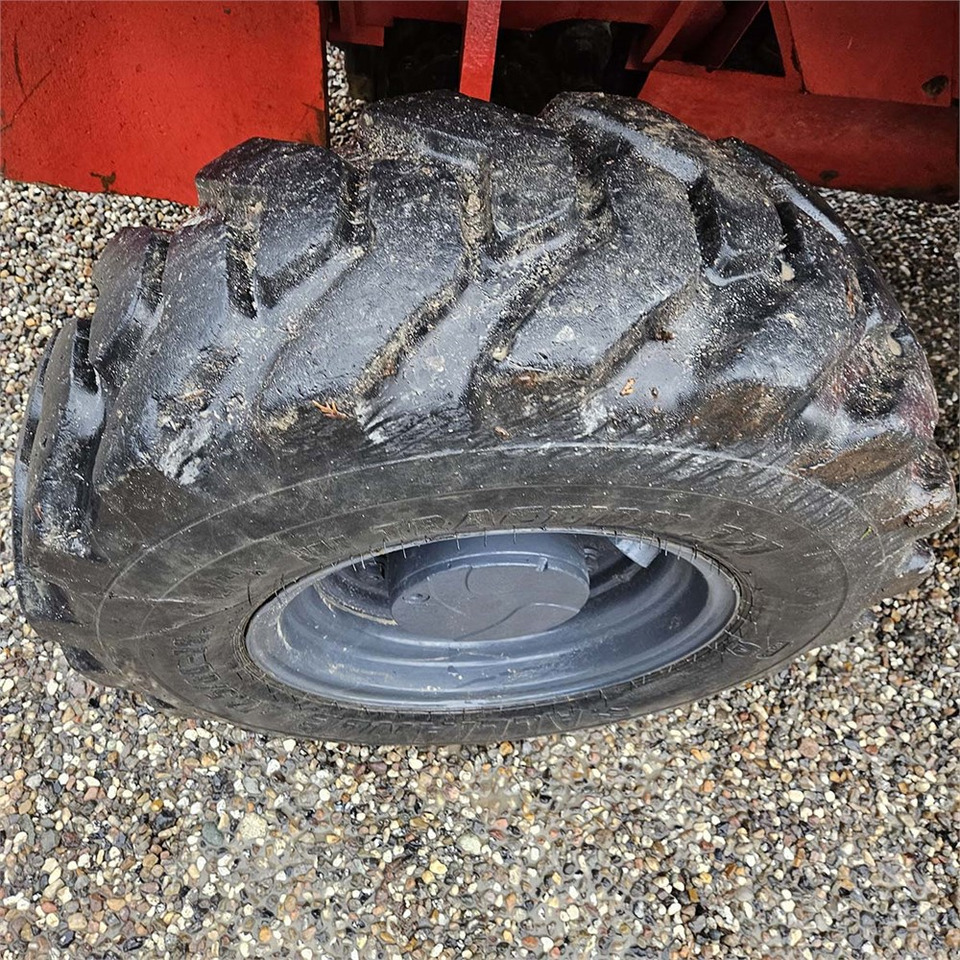 Chariot élévateur Manitou M 40-4 T: photos 35 Chariot élévateur Manitou M 40-4 T: photos 35