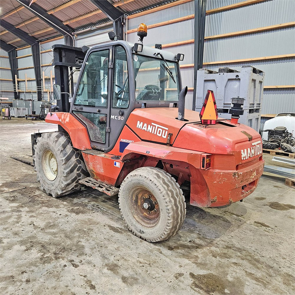 Manitou MC 50 Power shift - Chariot élévateur: photos 4 Manitou MC 50 Power shift - Chariot élévateur: photos 4