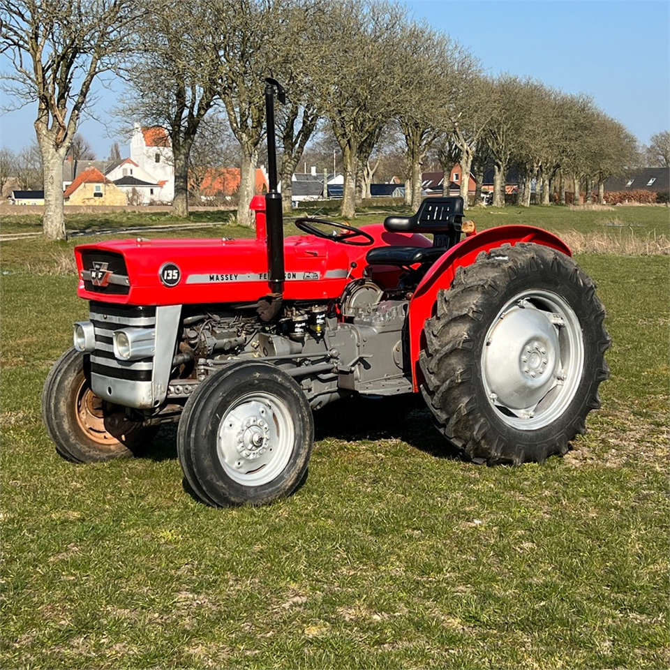 Massey Ferguson 135 Diesel - Tracteur agricole: photos 4 Massey Ferguson 135 Diesel - Tracteur agricole: photos 4