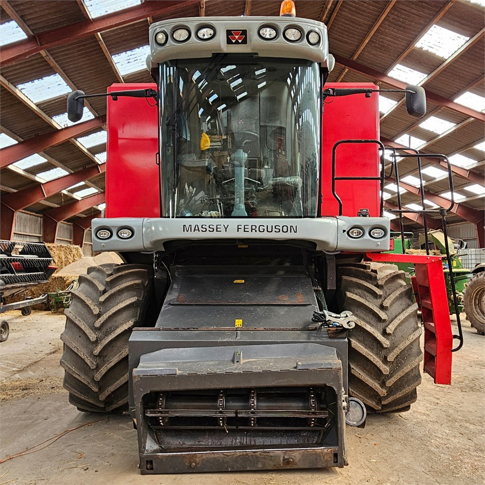 Massey Ferguson Centora 7282 - Matériel de récolte: photos 4 Massey Ferguson Centora 7282 - Matériel de récolte: photos 4