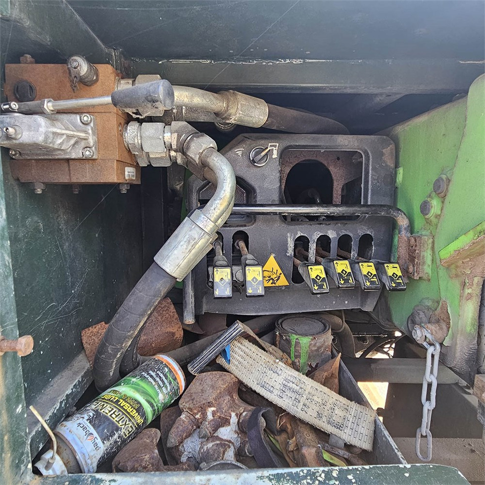 Camion plateau, Camion grue Mercedes Actros 3341 A BlueTec 5: photos 24