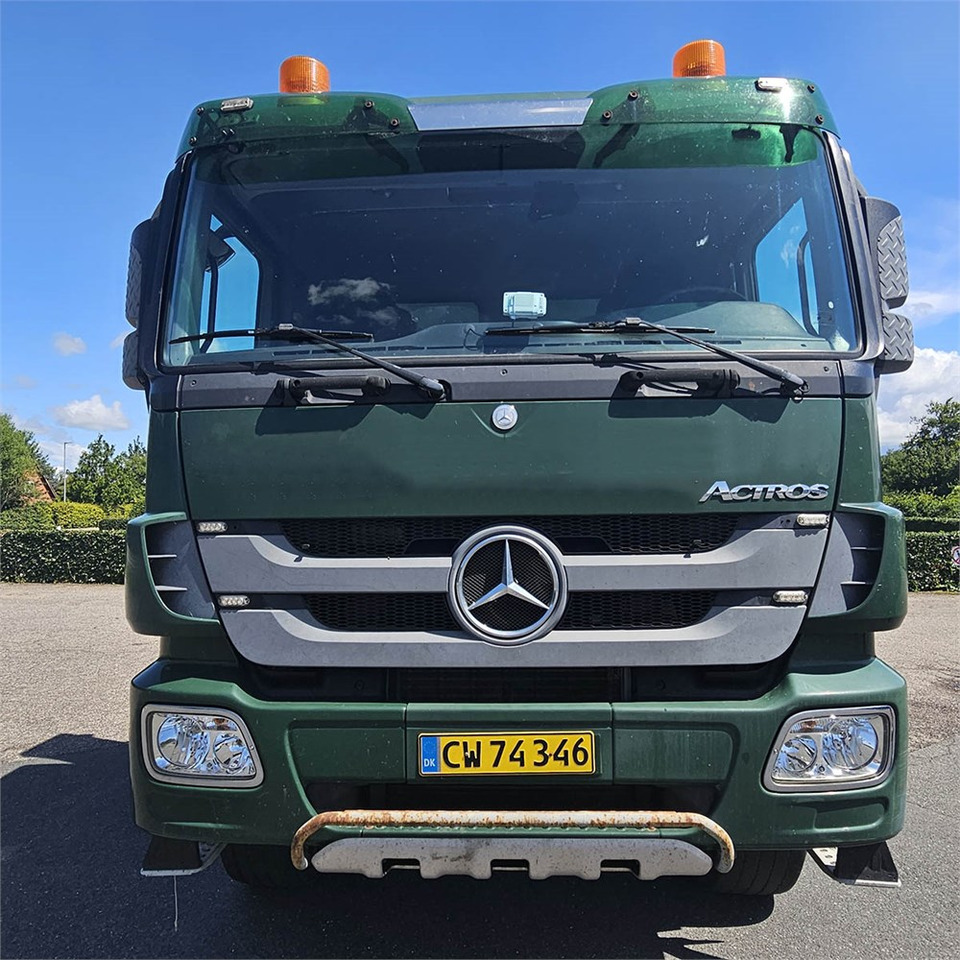Mercedes Actros 3341 A BlueTec 5 - Camion plateau, Camion grue: photos 5 Mercedes Actros 3341 A BlueTec 5 - Camion plateau, Camion grue: photos 5