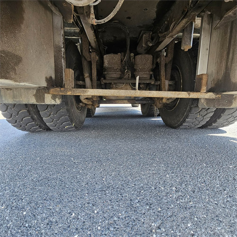 Camion plateau, Camion grue Mercedes Actros 3341 A BlueTec 5: photos 41