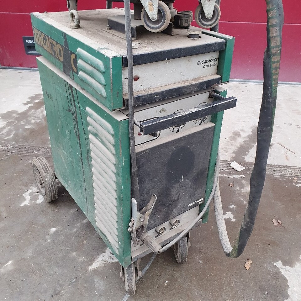 Migatronic CTU 3000 - Equipement de soudage: photos 2 Migatronic CTU 3000 - Equipement de soudage: photos 2