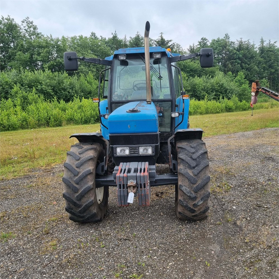 Tracteur agricole New Holland 7840: photos 10