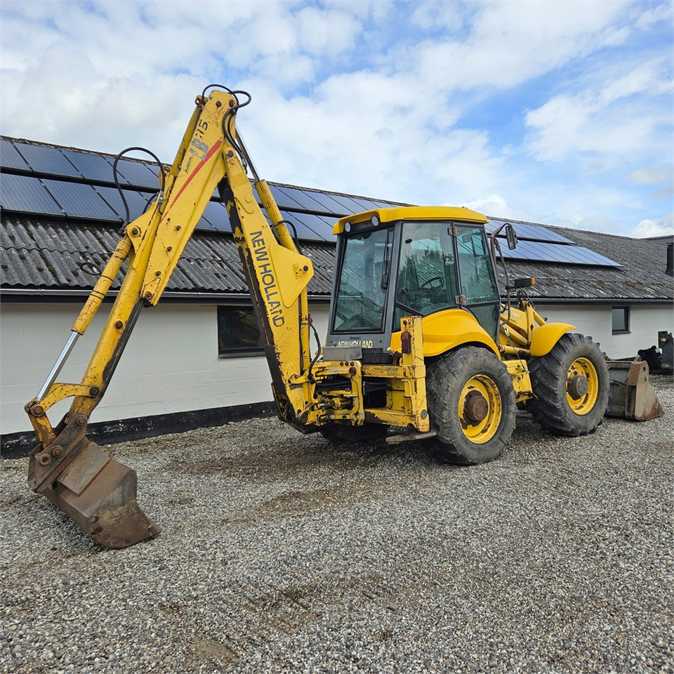 New Holland LB115-4PS - Tractopelle: photos 3 New Holland LB115-4PS - Tractopelle: photos 3
