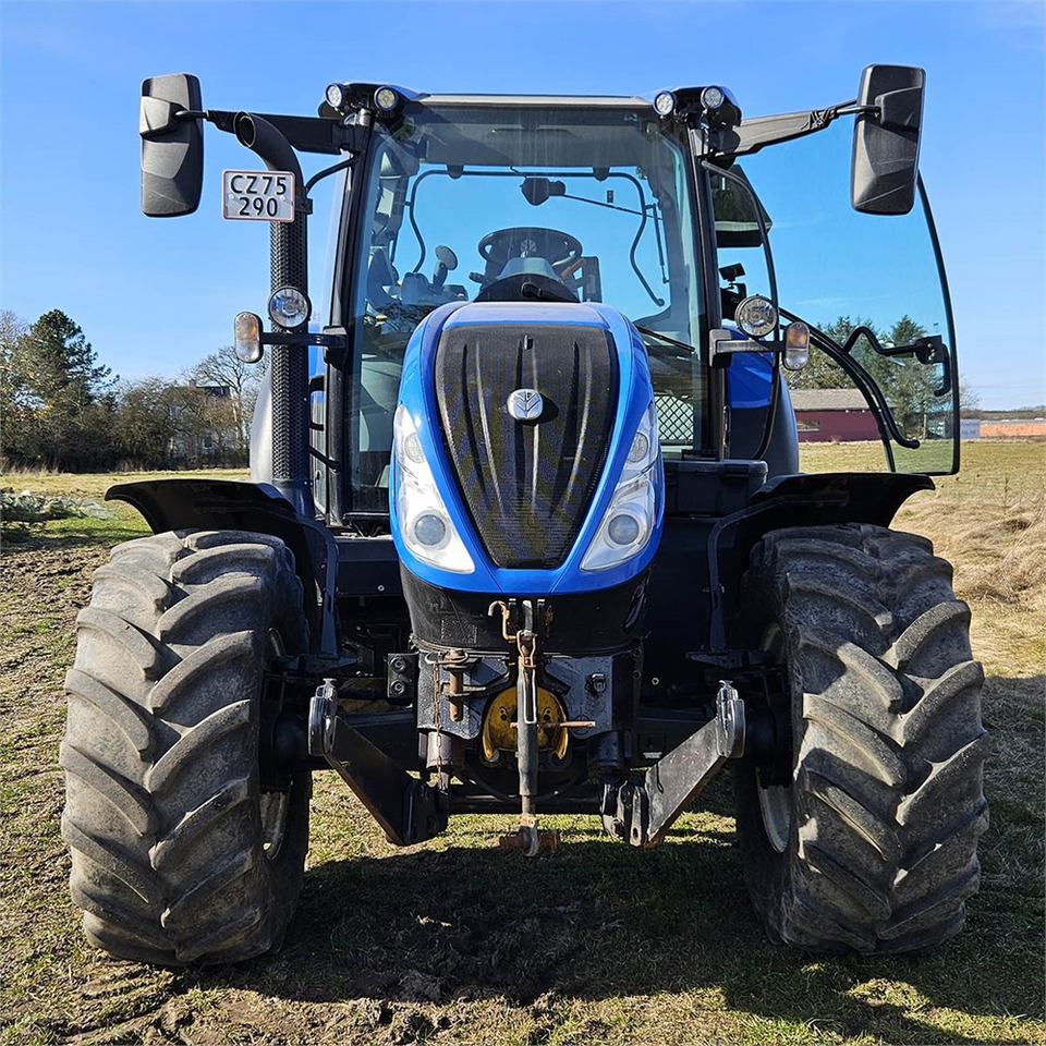 New Holland T5.120 DC - Tracteur agricole: photos 3 New Holland T5.120 DC - Tracteur agricole: photos 3