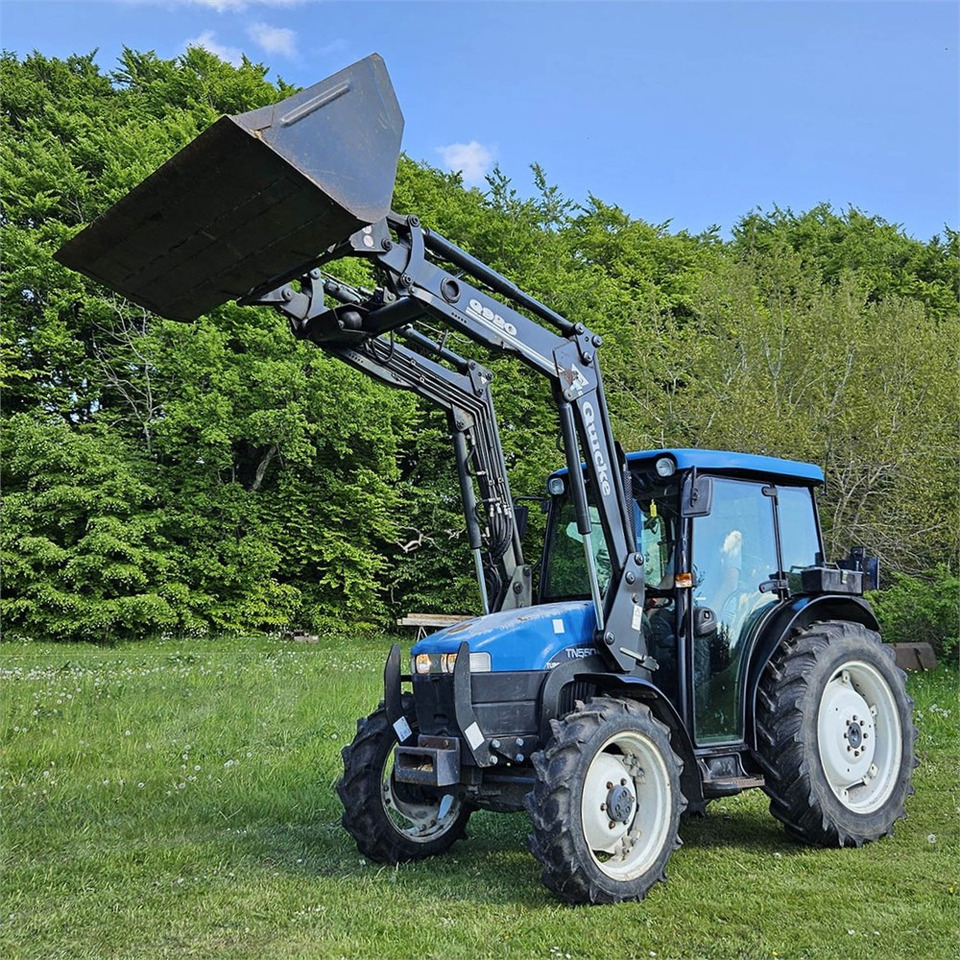 New Holland TN55D - Tracteur agricole: photos 5 New Holland TN55D - Tracteur agricole: photos 5