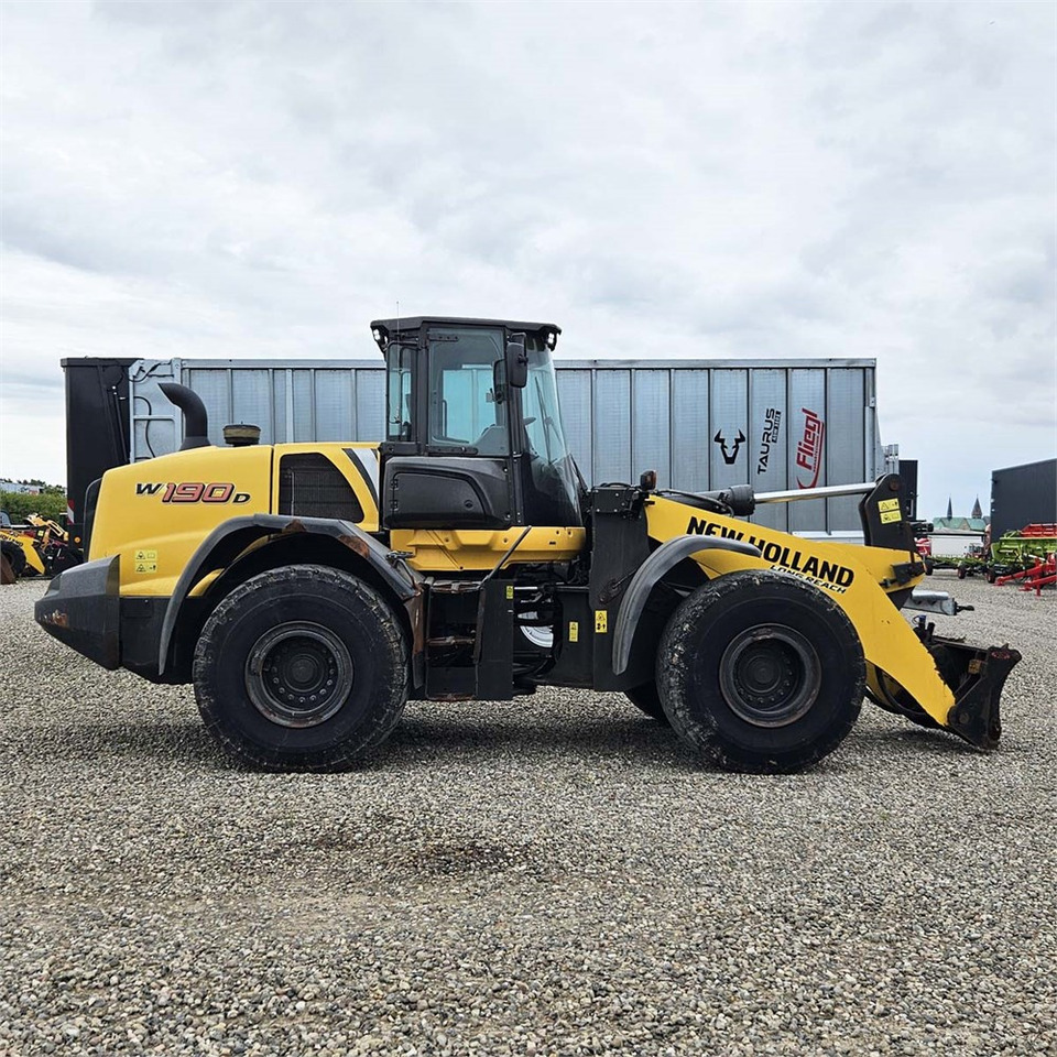 New Holland W190 D - Chargeuse sur pneus: photos 2 New Holland W190 D - Chargeuse sur pneus: photos 2