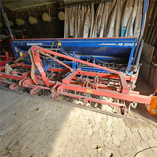 Nordsten NS 3040 - Semoir/ Planteuse: photos 2 Nordsten NS 3040 - Semoir/ Planteuse: photos 2