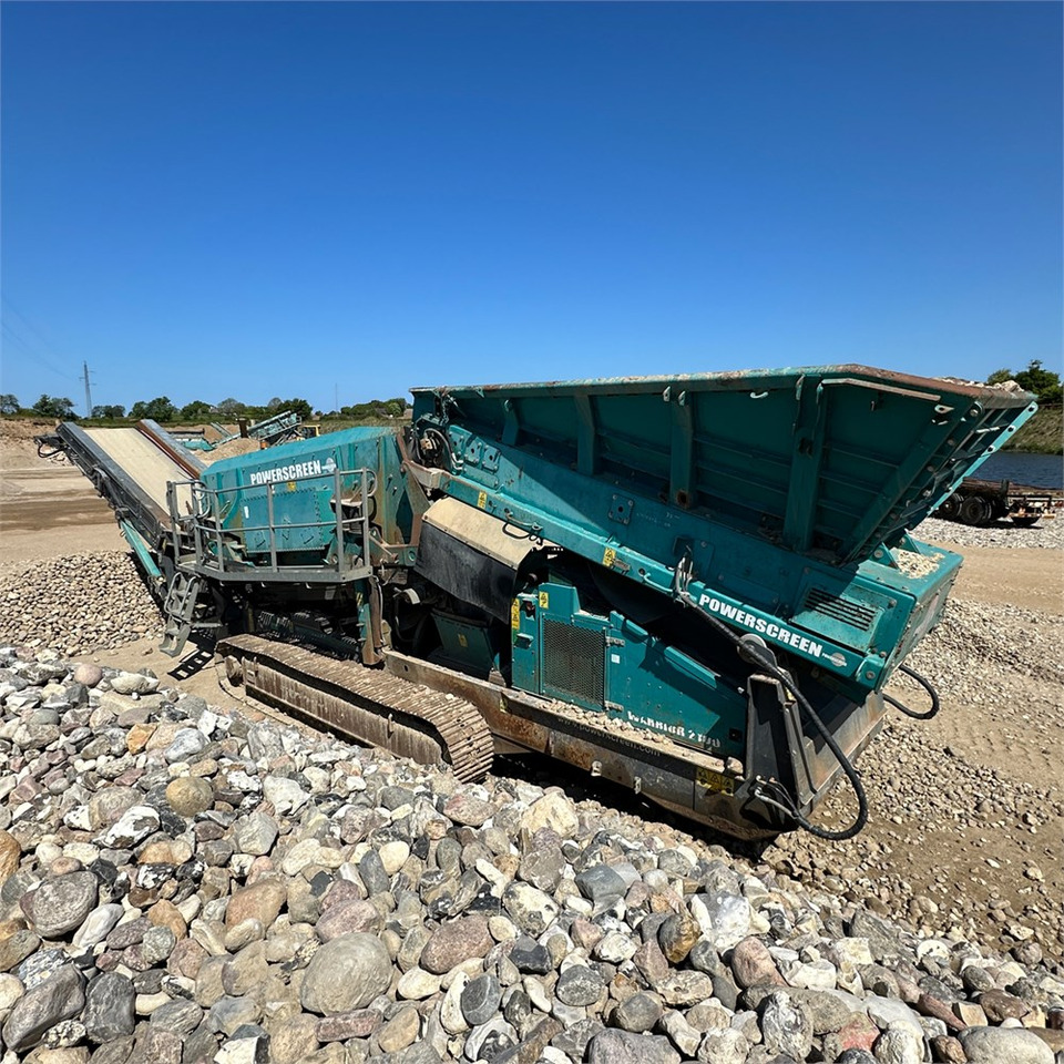 Powerscreen Warrior 2100 - Crible: photos 1 Powerscreen Warrior 2100 - Crible: photos 1