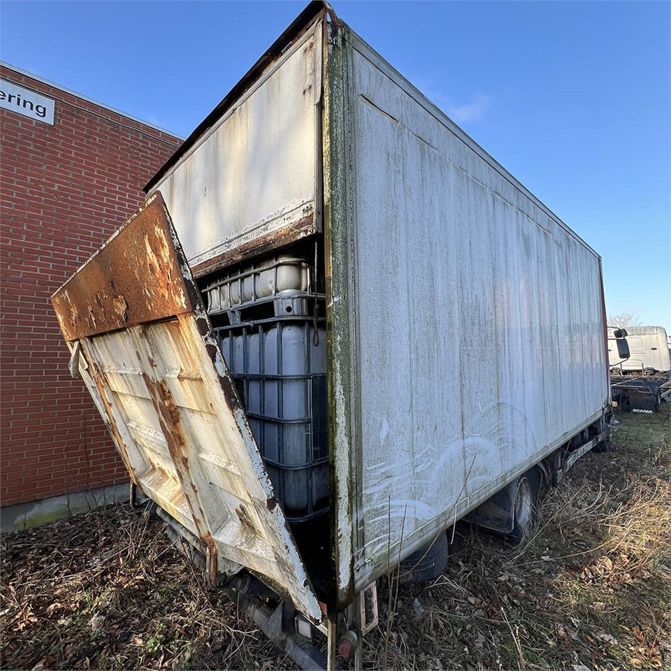 Renault 220 - Camion fourgon: photos 4 Renault 220 - Camion fourgon: photos 4