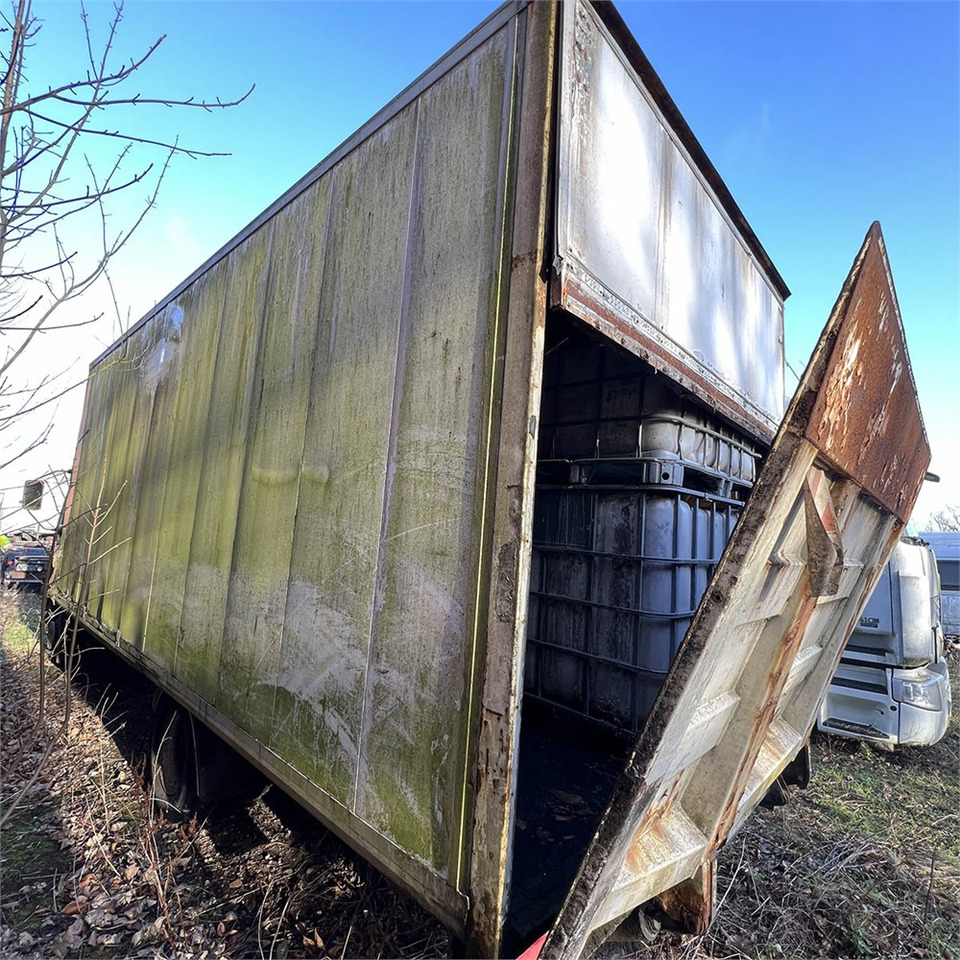 Renault 220 - Camion fourgon: photos 5 Renault 220 - Camion fourgon: photos 5