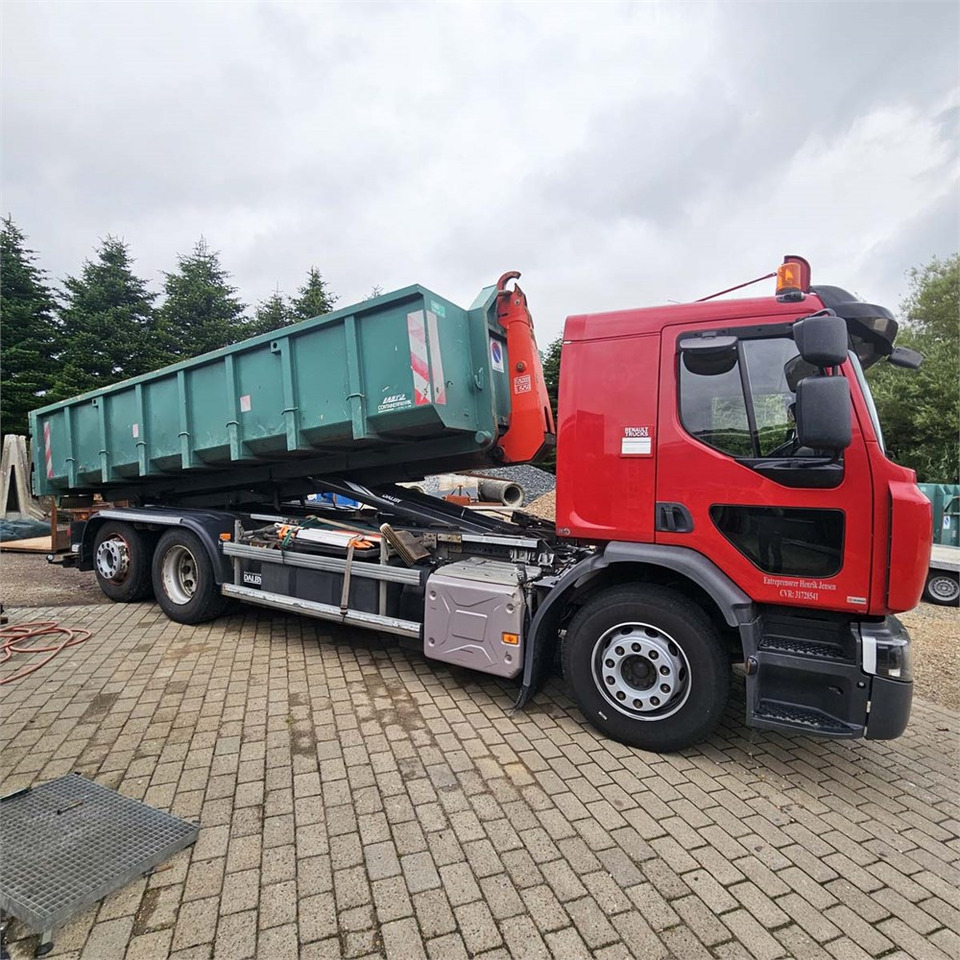 Renault D 26 Wide - Camion ampliroll: photos 1 Renault D 26 Wide - Camion ampliroll: photos 1
