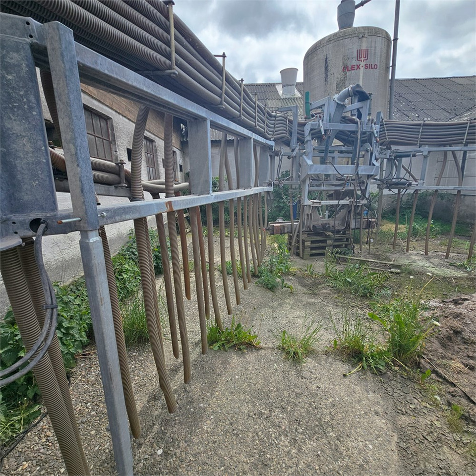 Samson SB24 - Epandeurs: photos 4 Samson SB24 - Epandeurs: photos 4