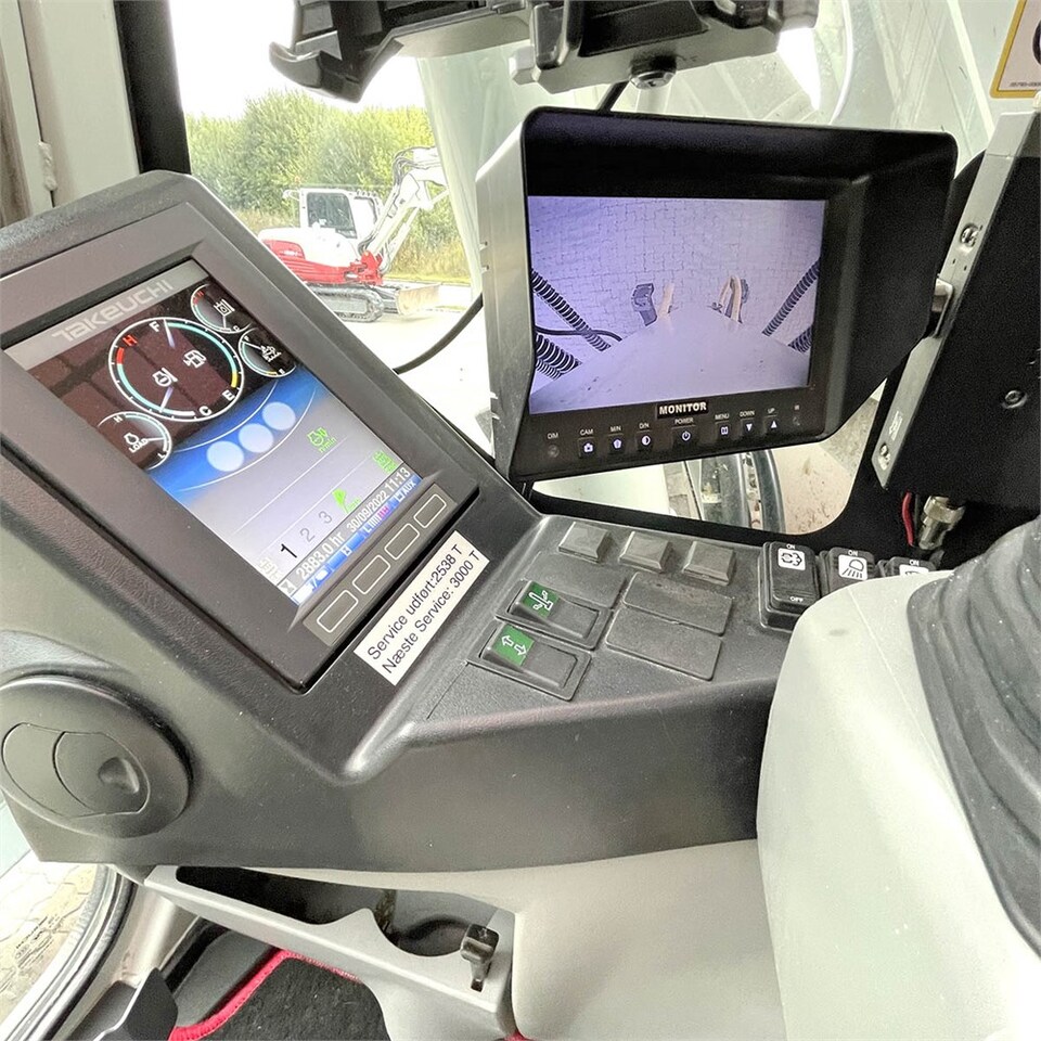 Pelle sur chenille Takeuchi TB 2150 R: photos 27 Pelle sur chenille Takeuchi TB 2150 R: photos 27