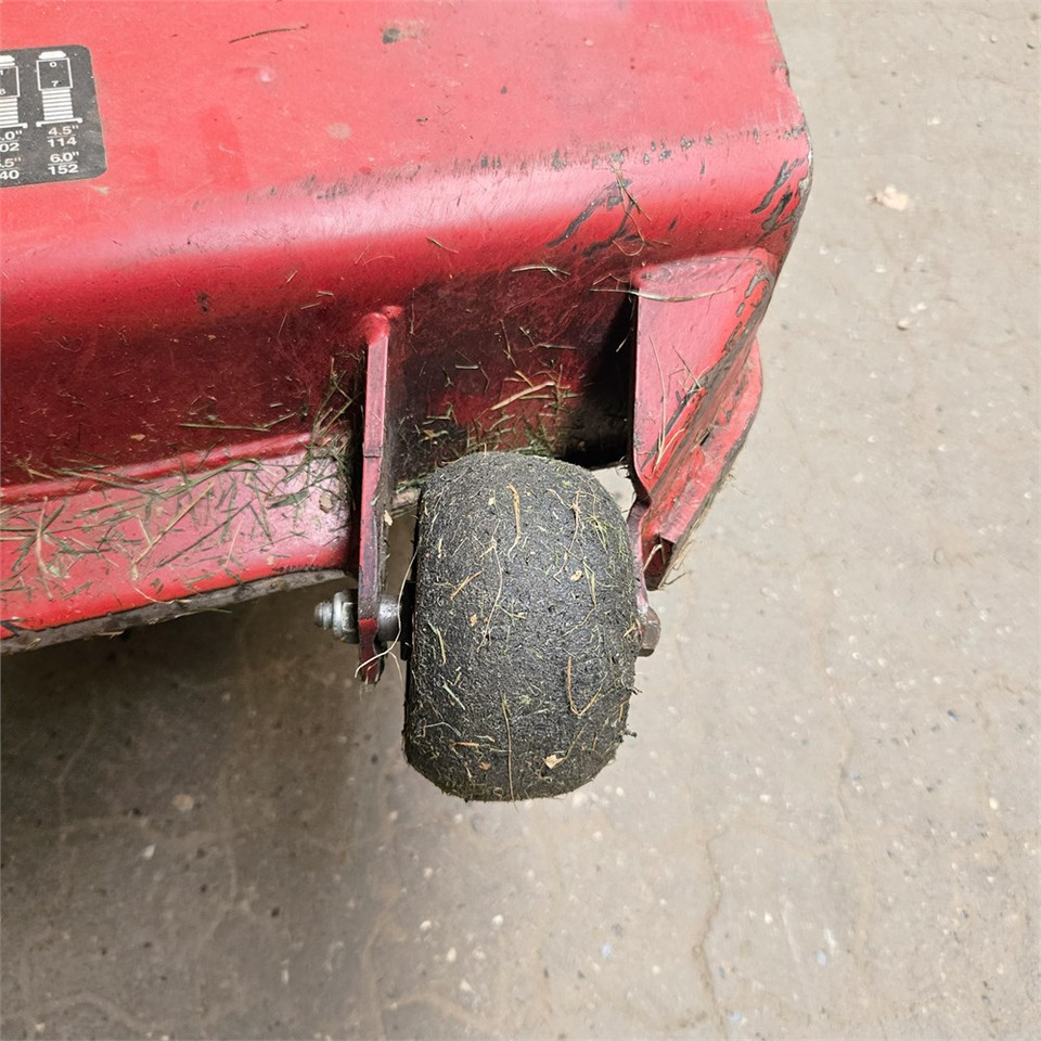 Motofaucheuse Toro 31975: photos 40 Motofaucheuse Toro 31975: photos 40