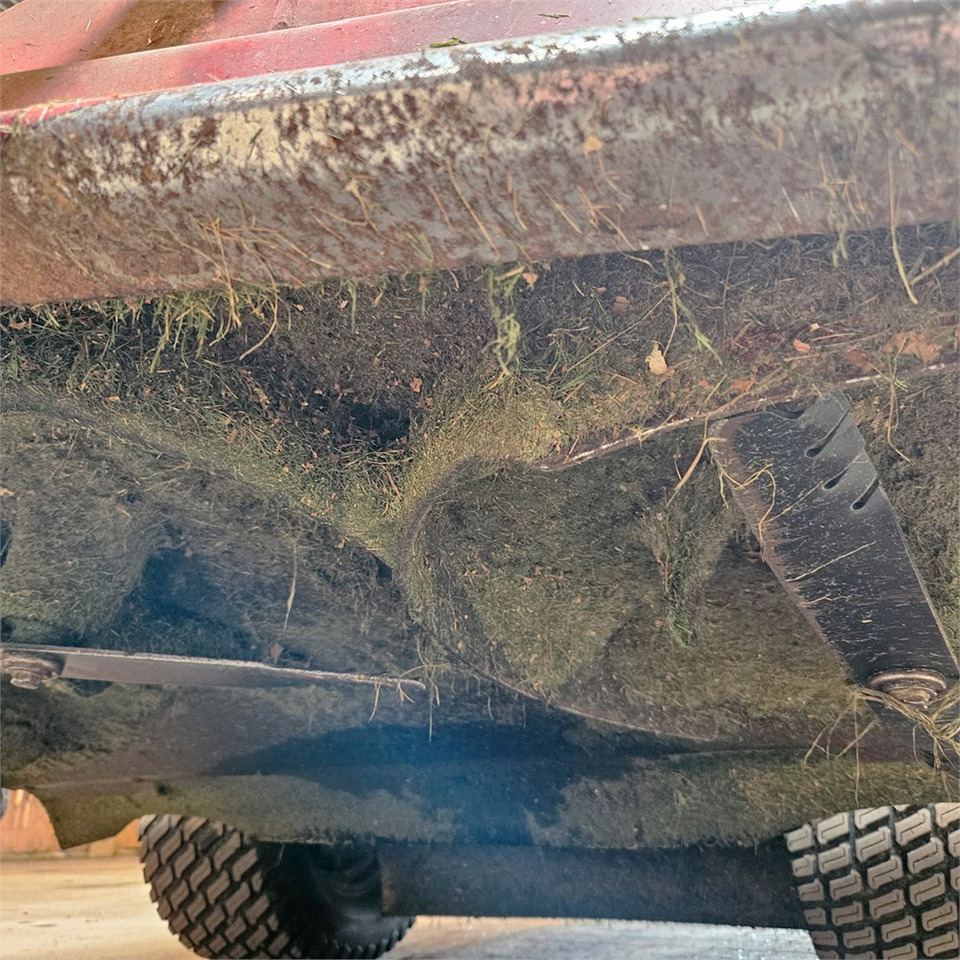 Motofaucheuse Toro 31975: photos 21 Motofaucheuse Toro 31975: photos 21