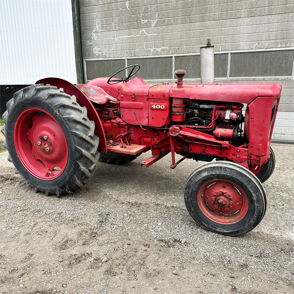 Volvo 400 - Tracteur agricole: photos 1 Volvo 400 - Tracteur agricole: photos 1