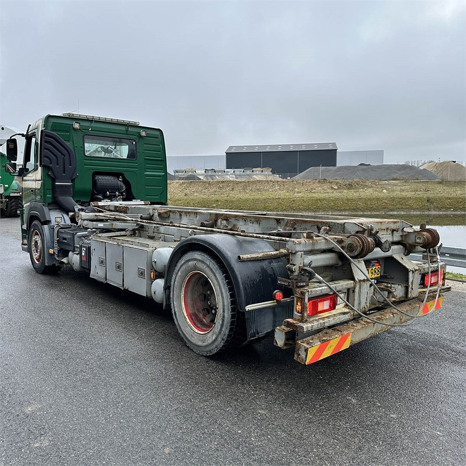 Volvo FM-330 - Camion - système de câble: photos 4 Volvo FM-330 - Camion - système de câble: photos 4