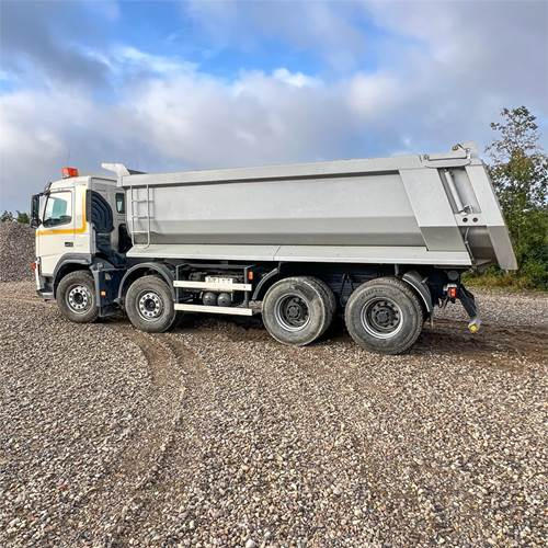 Volvo FM12 460 - Camion benne: photos 3 Volvo FM12 460 - Camion benne: photos 3