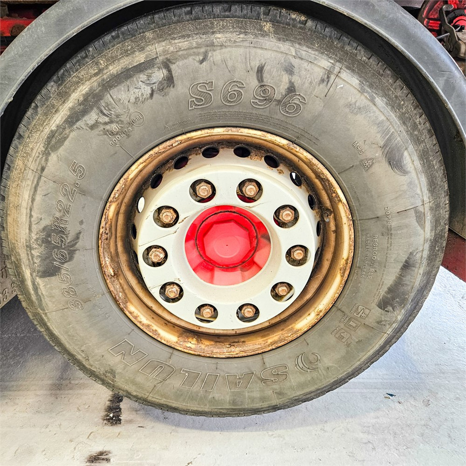 Crédit-bail Volvo FM450 Volvo FM450: photos 38 Crédit-bail Volvo FM450 Volvo FM450: photos 38