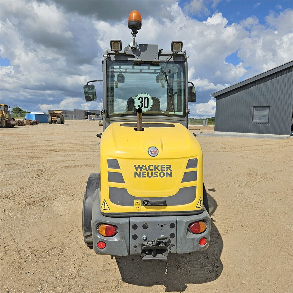 Wacker Neuson WL 32/RL30 - Chargeuse sur pneus: photos 4 Wacker Neuson WL 32/RL30 - Chargeuse sur pneus: photos 4