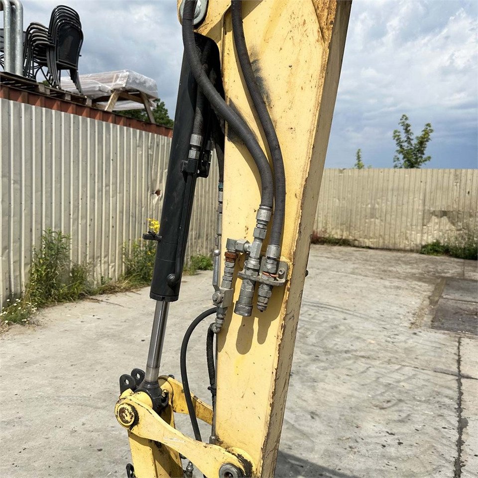 Mini pelle Yanmar SV26: photos 20