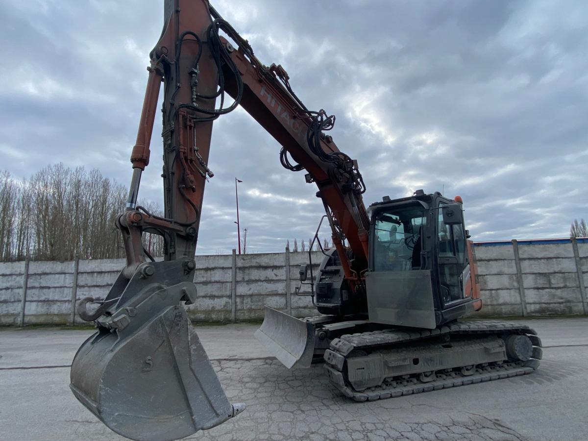 HITACHI ZX 135US-7 - Pelle sur chenille: photos 4 HITACHI ZX 135US-7 - Pelle sur chenille: photos 4