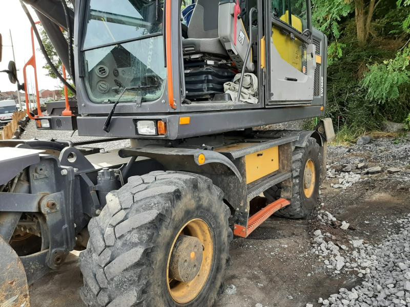 Volvo EW 160E - Pelle sur pneus: photos 5 Volvo EW 160E - Pelle sur pneus: photos 5