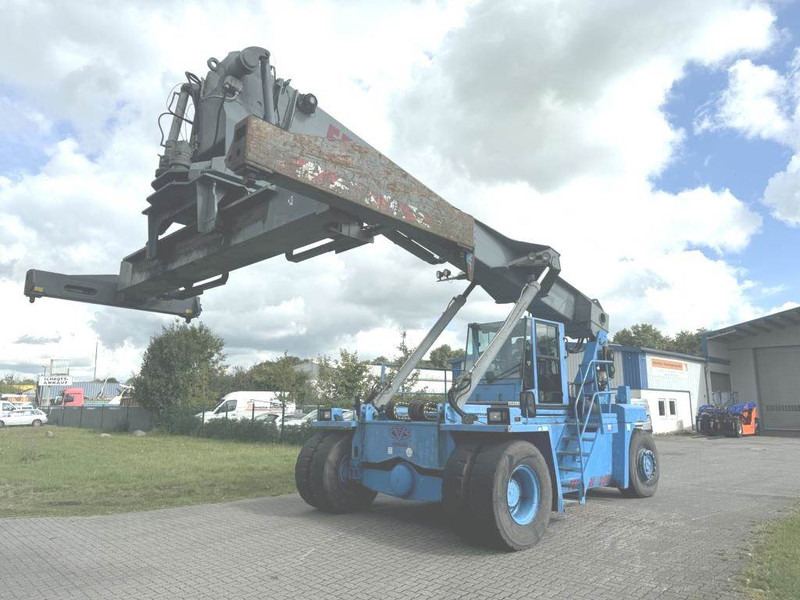 CVS Ferrari F258.6 - Reach stacker: photos 2 CVS Ferrari F258.6 - Reach stacker: photos 2