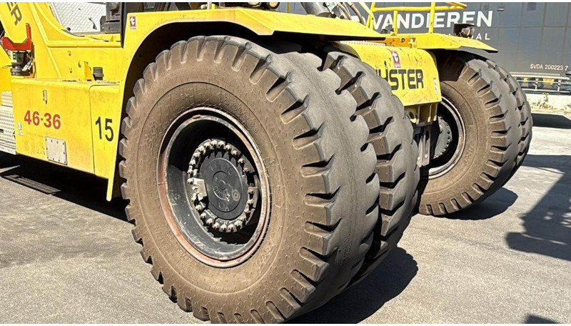 Hyster RS4636IH - Reach stacker: photos 5 Hyster RS4636IH - Reach stacker: photos 5