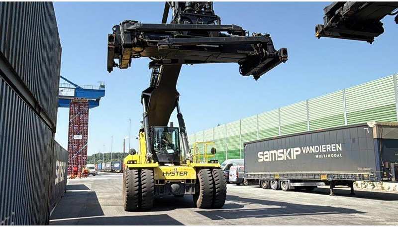 Hyster RS4636IH - Reach stacker: photos 3 Hyster RS4636IH - Reach stacker: photos 3