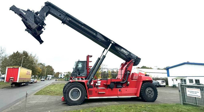 Kalmar DRG450-70S5XS - Reach stacker: photos 2 Kalmar DRG450-70S5XS - Reach stacker: photos 2
